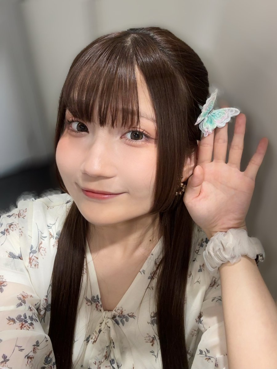 arale_yumemita's tweet photo. 🎡 Bushiroad Card Game Festival 2026 in Singapore 🎡

⚜️#WS エキシビションマッチ&amp;BINGO！
🛸#アニメゆめみた トークステージ！
🖋そして2日間ともサイン会！

ありがとうございました〜！✨️

初のシンガポールも満喫できて、楽しかったです！✨️

これはシンガポールの蝶🦋

#BCGF2026 https://t.co/2fpv3wZQV5
