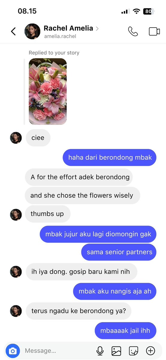 roasberapa's tweet photo. pahnfond au as kakak 26 tahun corporate lawyer yang gampang khawatir x berondong mahasiswa semester 4 yang suka lupa ngabarin dan minta maafnya ngirimin BUNGA ke KANTOR https://t.co/8YRhFEls2n