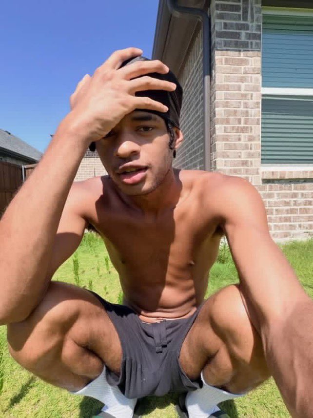 imapextay___'s tweet photo. lk I been quiet lately but l been spending more time in the sun and stuff like that its dope and I'm also working on a lot of music too! I just wanna share more quality stuff w you guys overall but just know I will forever and always appreciate the love n support https://t.co/Y5RpFP6aQL