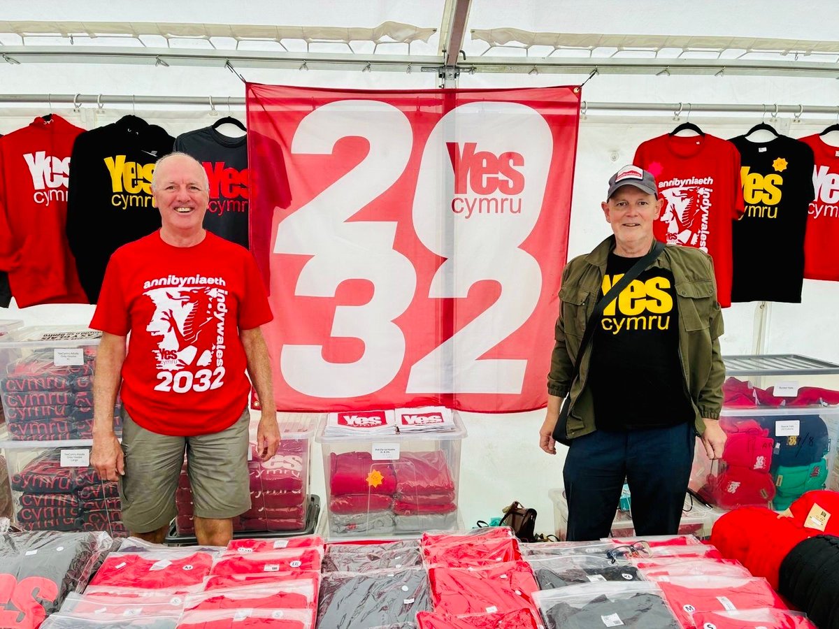YesCymru's tweet photo. Os ydych chi’n mynd i Eisteddfod y Garreg Las yn Llantwd, gogledd Sir Benfro, cofiwch alw heibio i uned YesCymru i ddysgu mwy am ein hymgyrch Amserlen #Annibyniaeth 🏴󠁧󠁢󠁷󠁬󠁳󠁿 2032!

If you’re heading to the National Eisteddfod at Llantwd in north Pembrokeshire, be sure to stop by the YesCymru stand to find out more about our Indy 2032 campaign!