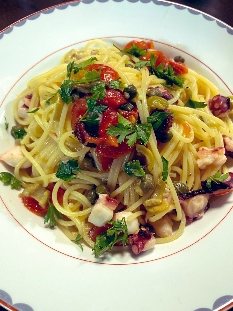 murunmu's tweet photo. 本日のパスタ。最近このレシピ多いけど💦食後のエスプレッソもあって、完璧な家庭内イタリアン🇮🇹 https://t.co/qBQ0TgeF8q