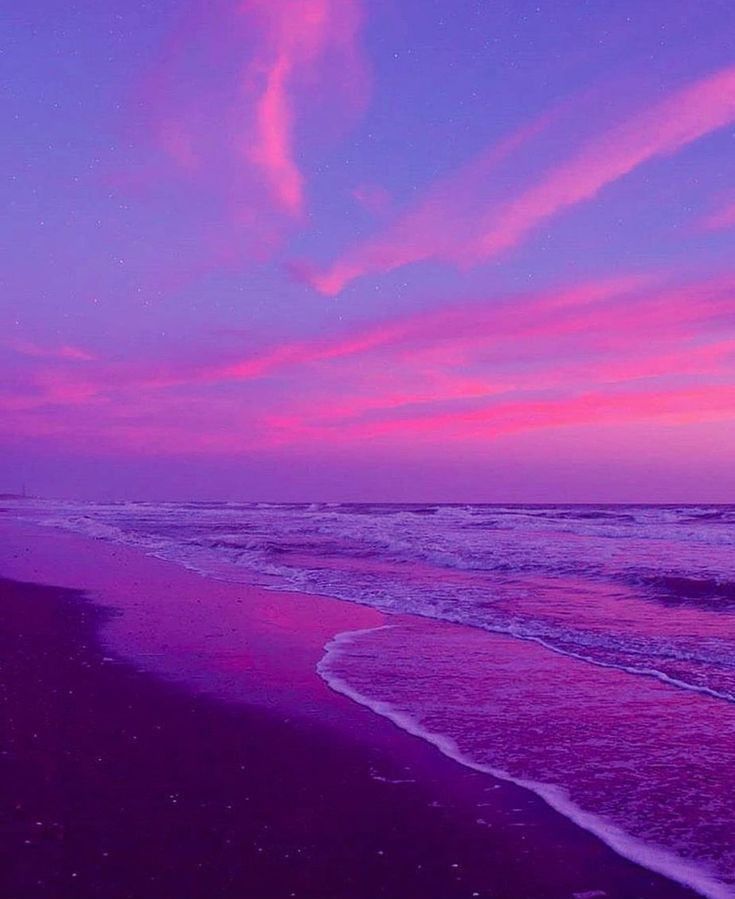 aestheticspost_'s tweet photo. Purple skies. https://t.co/6Nhl49Culw