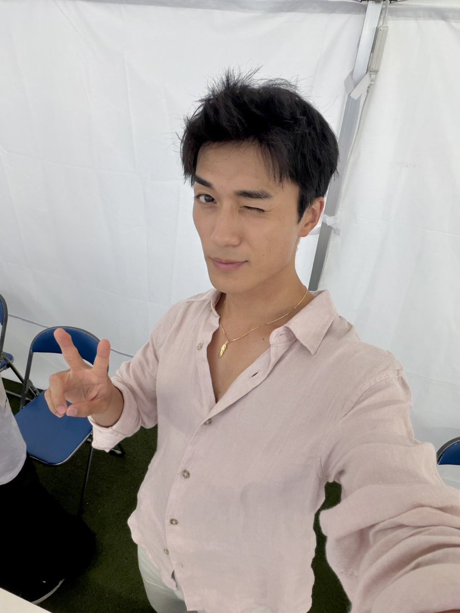 ballistik_fext's tweet photo. 8月突入🍉
今日も暑かったですね💦

寝る前にアリーナライブのチケット申し込みだけしといてねん🎫
EXILE TRIBE FCの先行は本日までです‼︎
https://t.co/WRobeNomBu

Masa:)

#砂田将宏 #MASA
#BALLISTIKBOYZ https://t.co/hZ27rv00Mk