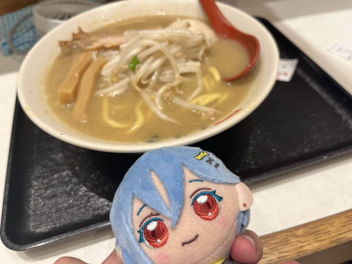 lovelive_Days's tweet photo. 四季ちゃん、塩分補給だよ https://t.co/xwJw0DvCct