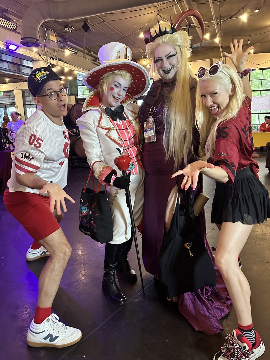 ericschwartz's tweet photo. Being an elite athlete in the new @SpindleHorse Millie gear with Georgie and Desiree at SBS Live ATL! 

Join the team: https://t.co/JYvpDGExij https://t.co/xFLtqTibg5