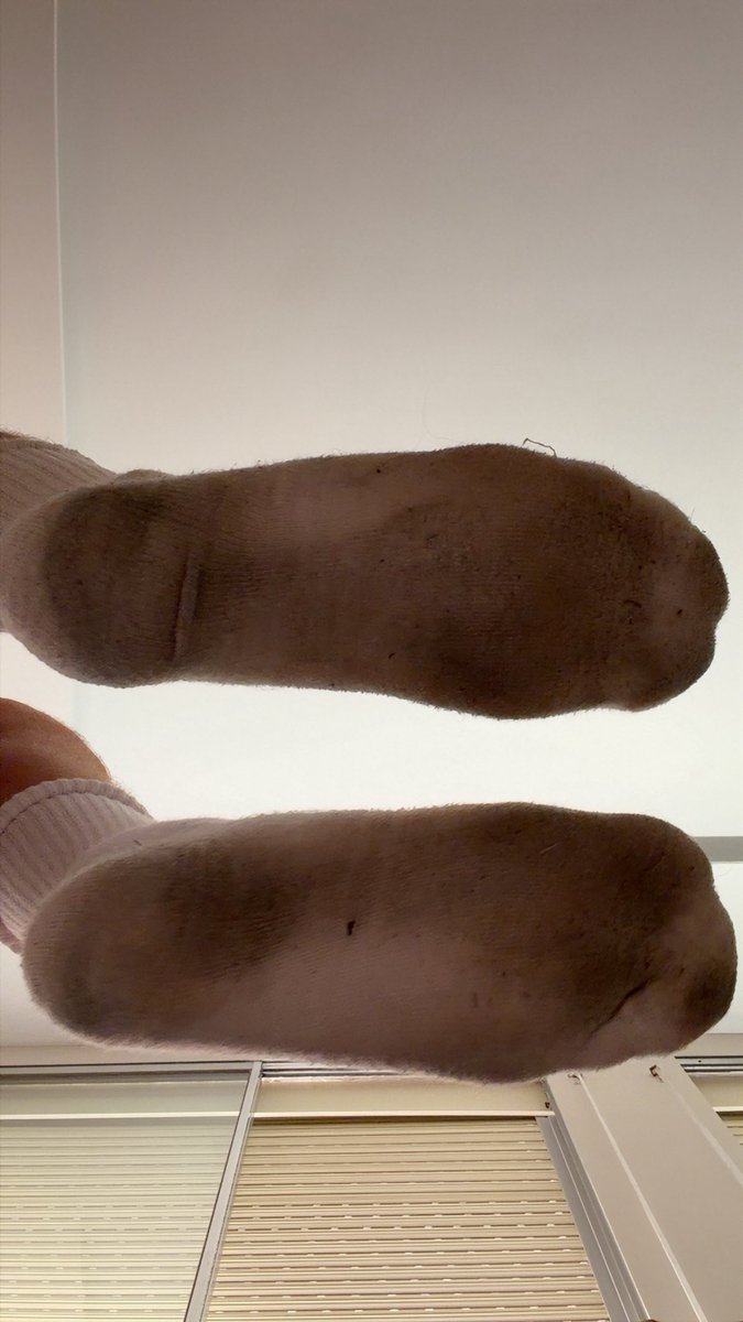 IrishCashKing's tweet photo. day 3 sweaty gym socks which loser wants a sniff #findom #footworship https://t.co/JhxB8CW5mD