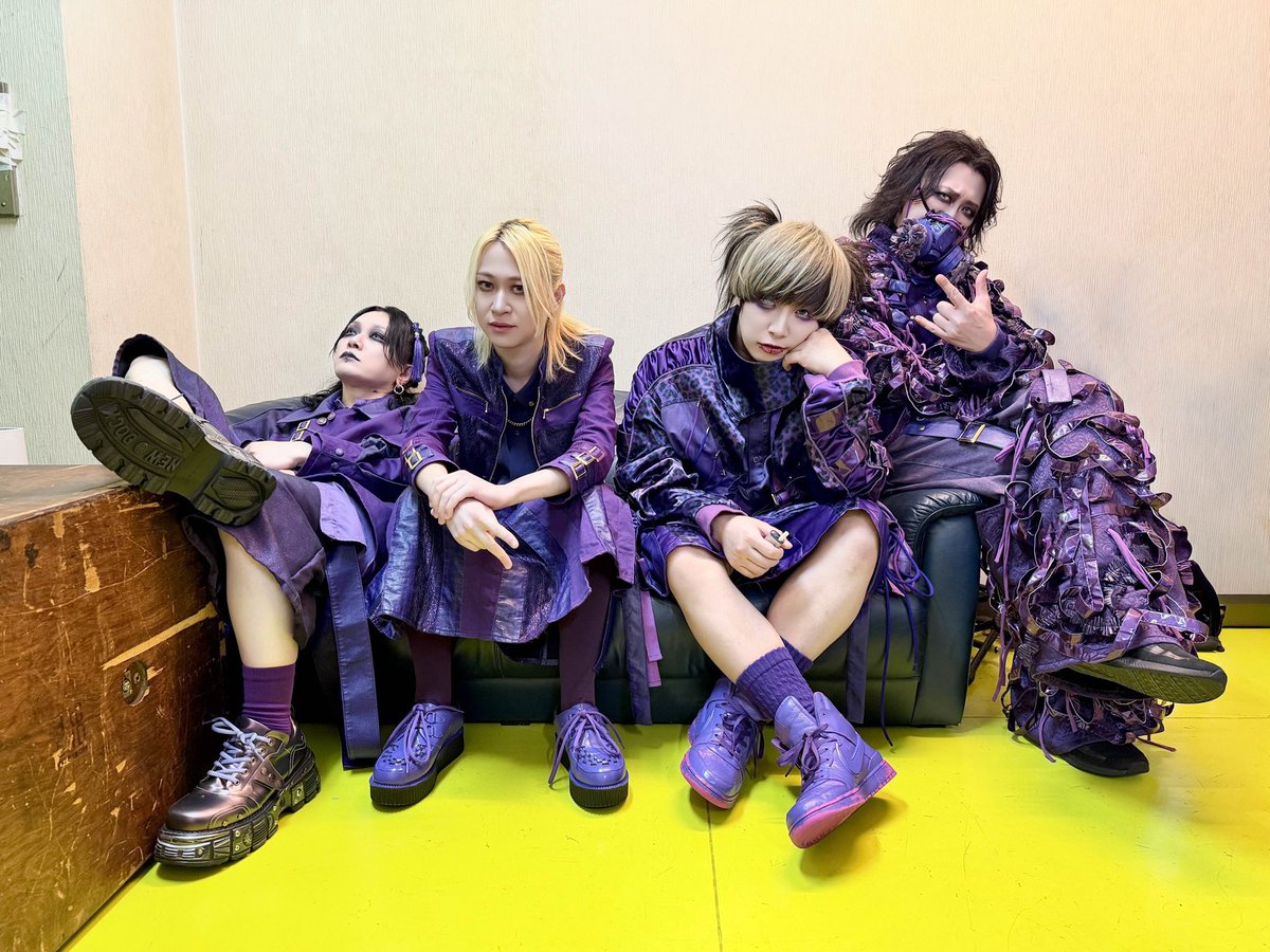 yuna_codomo's tweet photo. この衣装めちゃかわいい🥹💜
はやとしの髪の毛もかわいい💜 https://t.co/GXDtYqb1oi