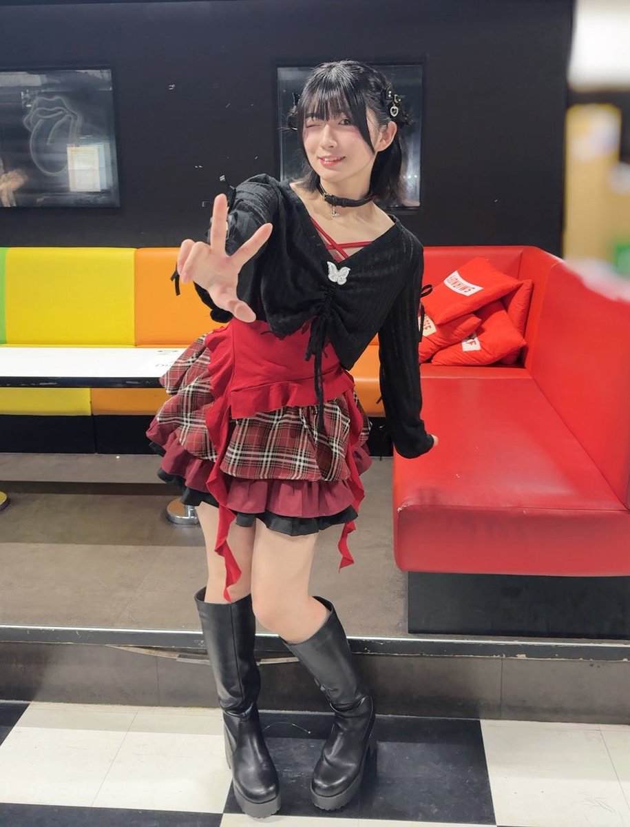 amane_bushi's tweet photo. 『#アニレヴ GROOVE!!!!!』ありがとうございました✨️
超アツいフロアで過ごす夏楽しかった〜🌞🌴🌺🏖🌻
また会いましょう❣️

✝︎昇天✝︎

本日のセトリ🎧⤵️
INTERNET ANGEL 
タチツテトパワー
トンでもSUMMER ADVENTURE
Yellow Big Bang！ (cosMo＠暴走P Remix)
夏夢ノイジー
Divine Spell
HOLLOW HUNGER
カゲロウデイズ
革命デュアリズム
KiLLiNG ME（cover）by.燐舞曲
FAKE OFF
Mermaid festa vol.2 ～Passionate～
夏への扉 Never end ver.
Very!Very!COCO夏っ　
ギラギラサマー(^ω^)ノ
LOVE IS THE STRONGEST