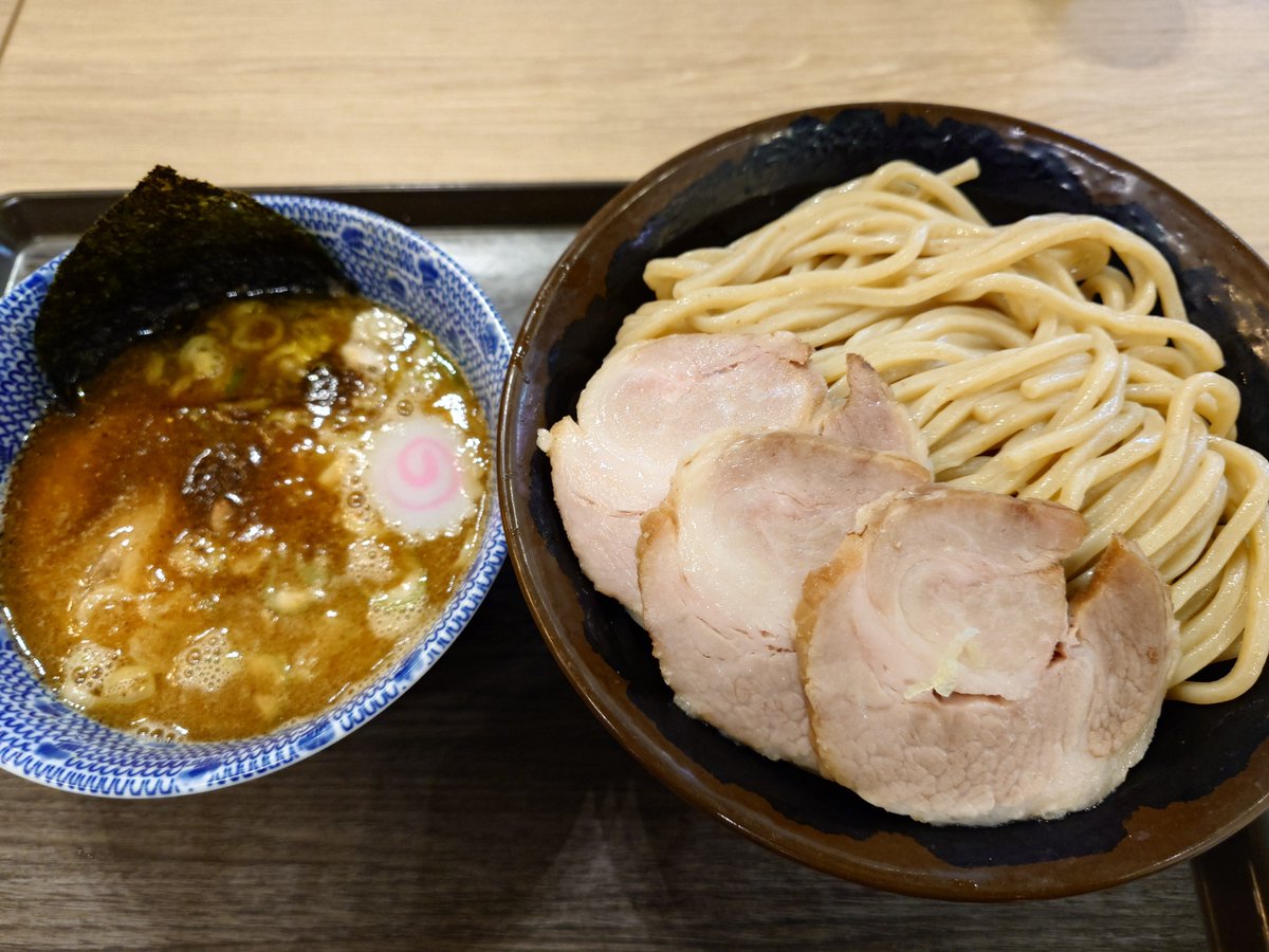 pineapple_yuka's tweet photo. 栗山製麺にてチャーシューつけ麺大🥰
#ゆかり王国ラーメン同好会 https://t.co/GoAlwqolHD