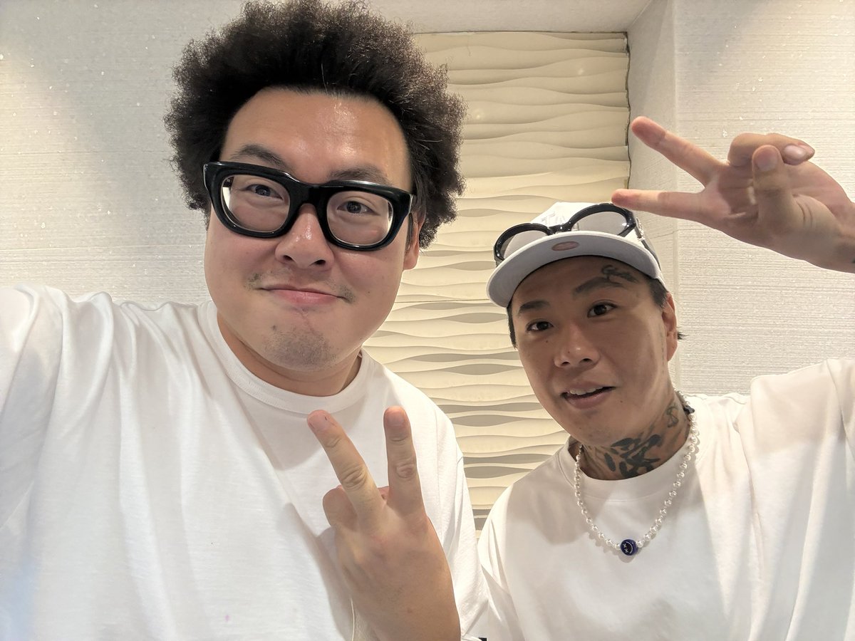 ICCHY8591's tweet photo. ふぉい、30歳誕生日おめでとう！
MYくん、GINTAくん、ホモサピさんもめーっちゃおもろかった！
ファンの皆様もありがとうございました！ https://t.co/R8P8Bx2Yn8