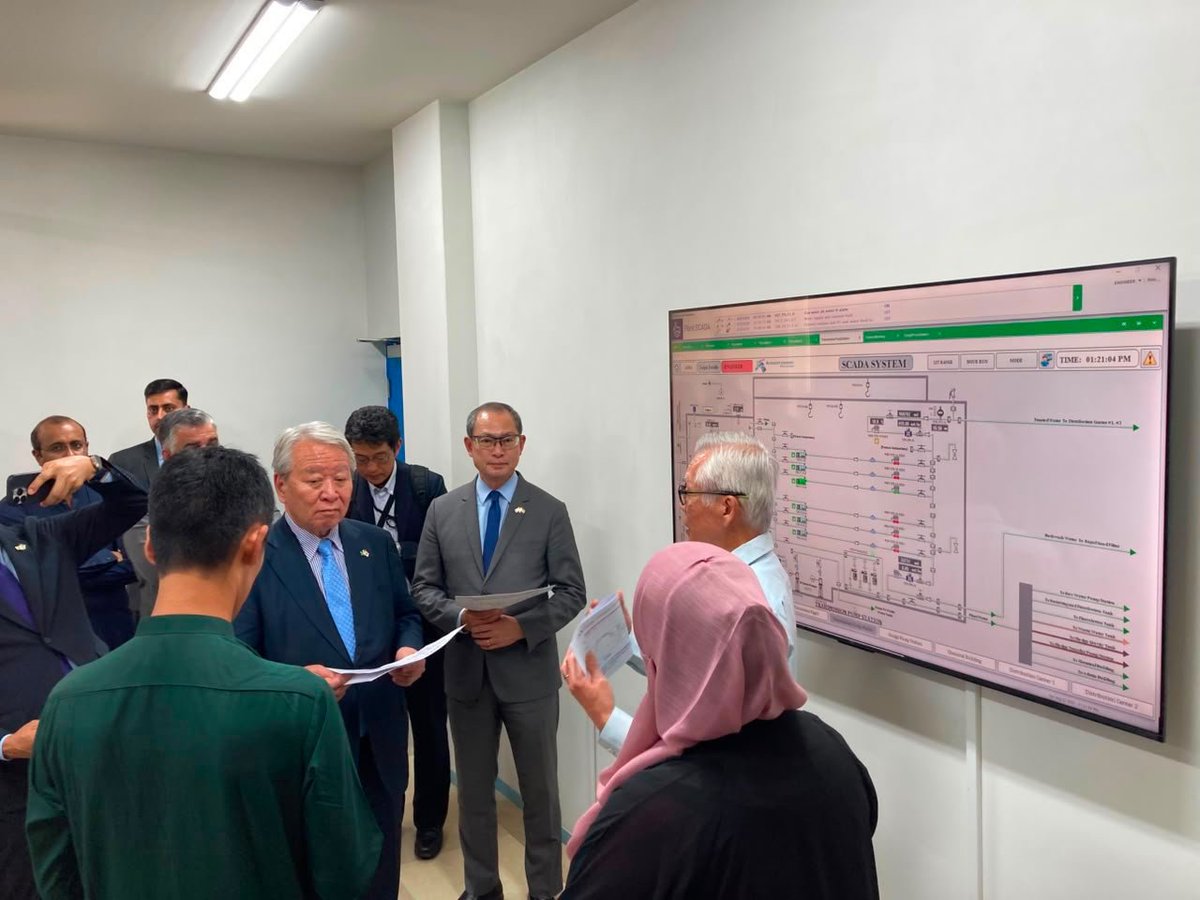 JapaninPak's tweet photo. Amb Akamatsu, accompanying JICA President Tanaka, visited the Faisalabad Water Treatment Plant. For over 20 years, Japan has partnered with Faisalabad as a model for sustainable water supply and will expand the 'Faisalabad Model' across Punjab and beyond. https://t.co/xxbjtp6nn7