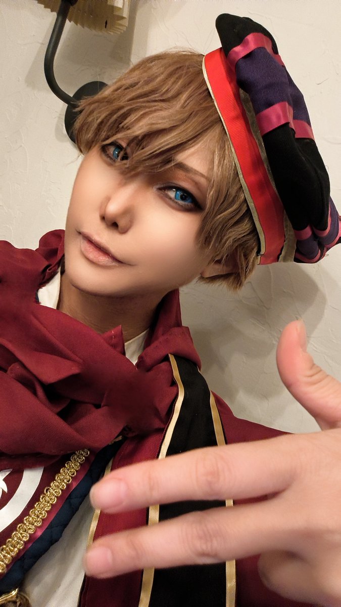 Kinoaxtwst's tweet photo. #第3回異議しかないボドゲ併せ
#きのあ仮装

沙夏さんの恒例ボドゲ会に今年も参加させていただきました✨️
NRC生と交流しに行く副会長なる設定で、他校となかなか交流しない会長に代わり友好を深めてきましたww

そんな副会長、私がやると
チャラくなる結果😫

⚠顔捏造 https://t.co/aBHxLwgjwN