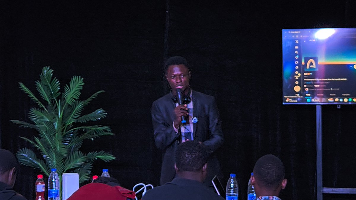 SureJeremiah's tweet photo. Arc On Campus X Google Developers Group On Campus.

It was glorious to connect with GDGoC at their IRL meet up at Genesis Hub Akure, Ondo.I Was opportuned to meet with great minds. 

Nearly all of them have products ready to take to the real financial market_and some already have products live.

Met with the best of the best guys.

The GDGoC FUTA meet covered Gemini and AI models_ and here's where that connects to Arc on Campus.

More and more AI agents being built today will eventually need to do something economic_book a service, pay for an API call, purchase data, hire another agent...

AI models need a payment rail to become true economic actors, not just chat interfaces and here is where GDGoC inclines with the financial infrastructure on arc.

That's the gap Arc on Campus exists to close. While GDGoC teaches students how to build the AI layer_ models, agents, logic_ Arc gives the settlement layer underneath: how that agent actually moves money, safely and instantly, once it needs to act economically.

@CarbzXBT