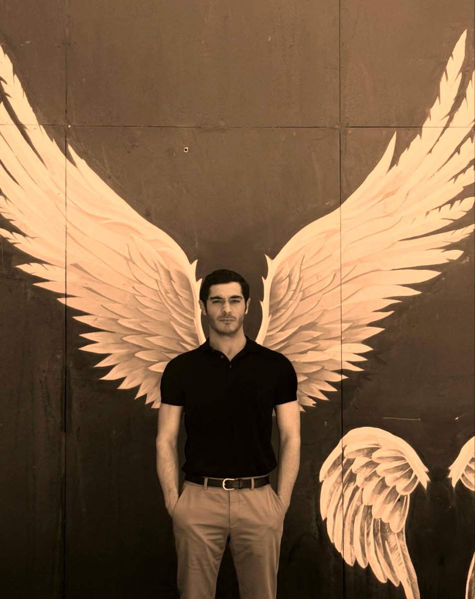 MYMT99's tweet photo. 🪽🪽

⚡️⚡️#BurakDeniz BurakDeniz https://t.co/oUZGi0ndO2
