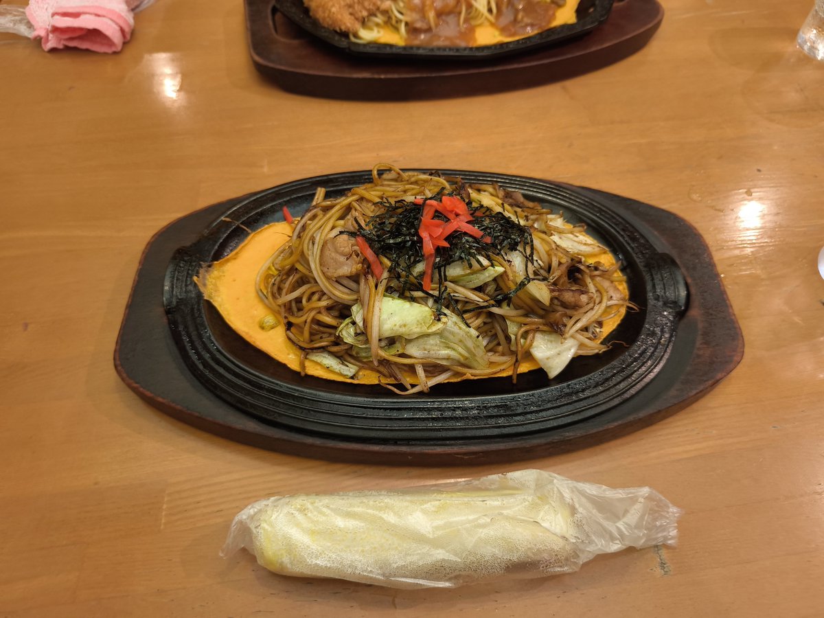 5hs8's tweet photo. キャンドル美味かった https://t.co/PDd1ggqn60