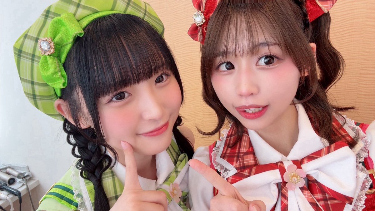 anko__umeko's tweet photo. ウメコマチ11人目のメンバーはわかにゃーー！
ほんまにスタイルバグだな( -᷅_-᷄ )
脚綺麗すぎる(՞ ᵒ̴̶̷̤-ᵒ̴̶̷̤՞)✨️
ベレー帽もとっても似合ってる！

わかにゃはお姉さん♡って感じで、とっても優しいです🫶🏻

あんこ的には笑った顔がいちばんすき🥰
なんかこっちまで( ˶'ᵕ'˶)ﾆｺｰってなる😽 https://t.co/EORjwzazJq