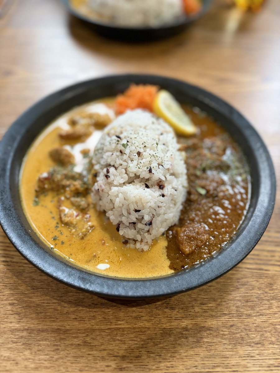 redhotcheez3's tweet photo. 2種がけは贅沢な美味しさ🍛 https://t.co/9pUVWQNiN5