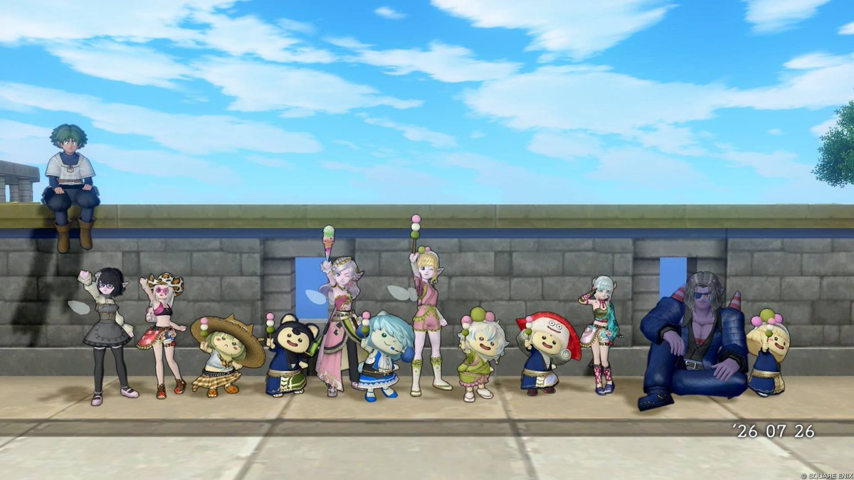 flynn_dqx's tweet photo. #ティアフェス グランドフィナーレでは真っ先におだんご団のチェキに向かいました🍡
スタッフの方々に囲まれてのチェキは可愛くて宝物の1枚になりました✨
フレ様ともパシャ出来て良かった！
今年も素晴らしい経験をさせて頂いてティアフェス運営の方々参加させて頂いたイベント様有難うございました🙏 https://t.co/2L9ex0btTU