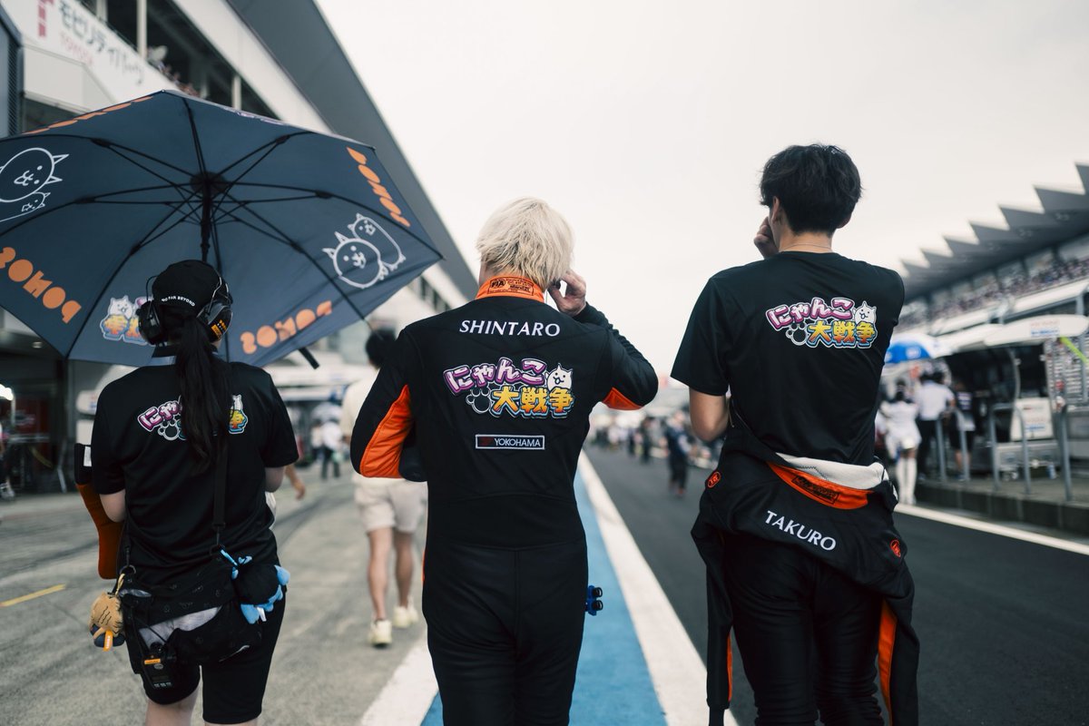 TakuroShinohara's tweet photo. SuperGT Rd4 富士🗻

決勝4位

少し欲が出てしまいそうでしたが…自分達の力は出し尽くせました。
ようやくレースが出来た。

良い2日間でした☻

ここから強くなっていけるようにみんなで頑張ります😼

応援ありがとうございました！

📸： hiromitsu.yasui

#SuperGT #PONOSRacing https://t.co/GdFGZ5EBTU