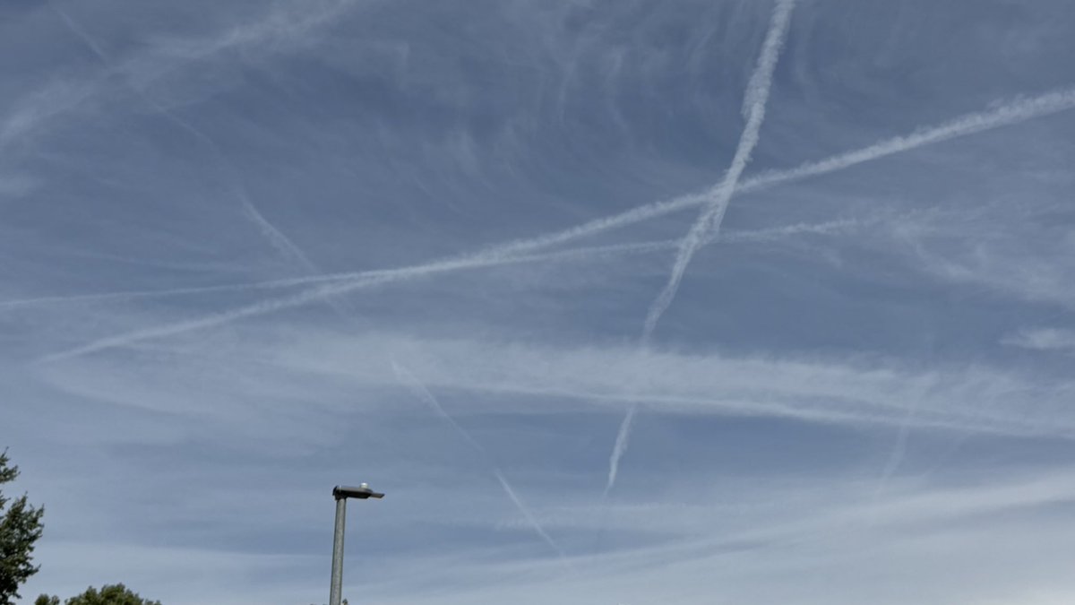 DynamoDai's tweet photo. #LookUp they have been on one this morning & still spraying hard this afternoon! #SkyBastards #GeoEngineering #BanGeoEngineering #Exeter #Devon https://t.co/6mSfeQ2buJ