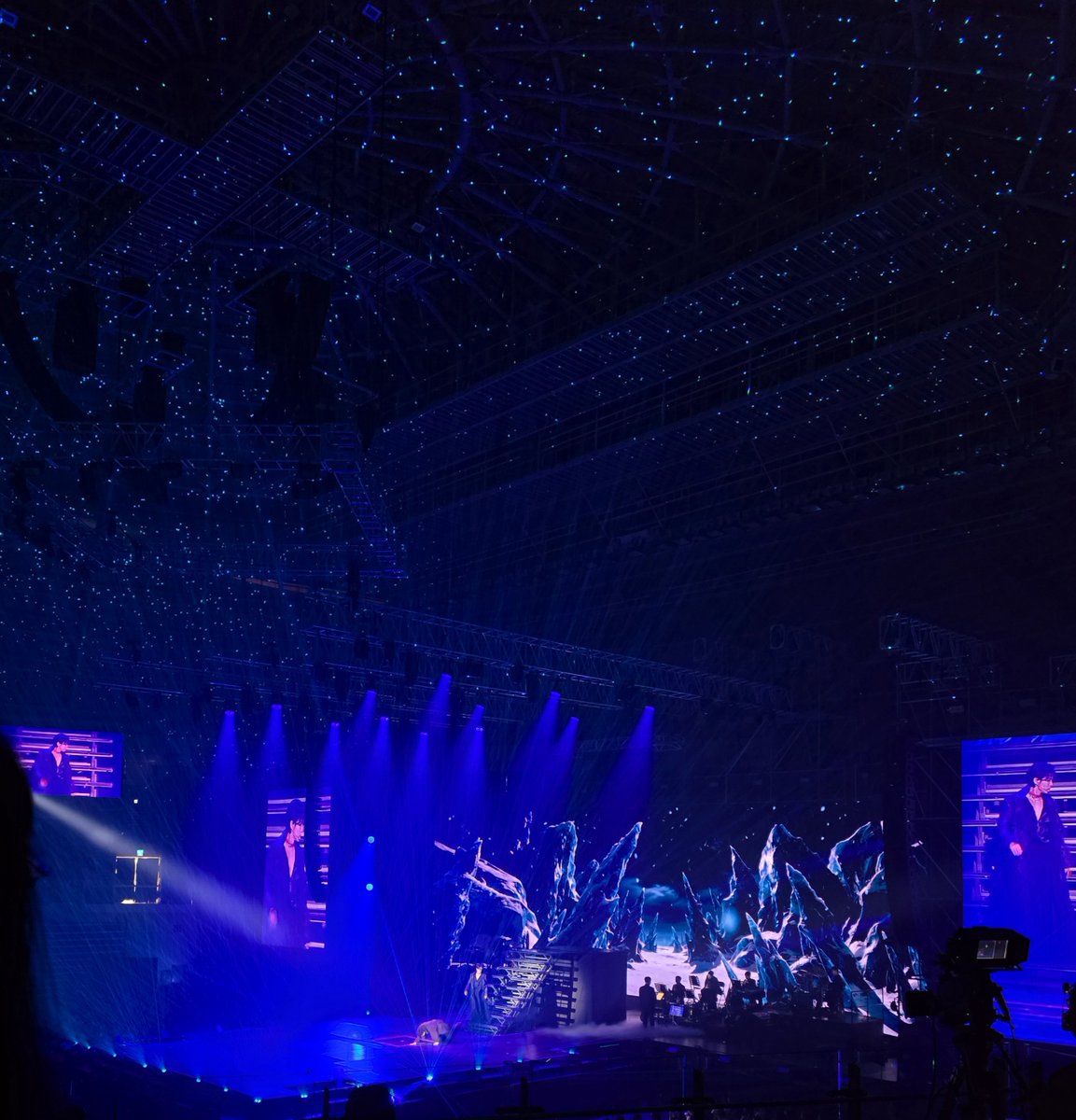 urahuu_03's tweet photo. 북극 진....짜 이쁘다 다시 북극에 가고싶어요 https://t.co/yCp0k5oRTG