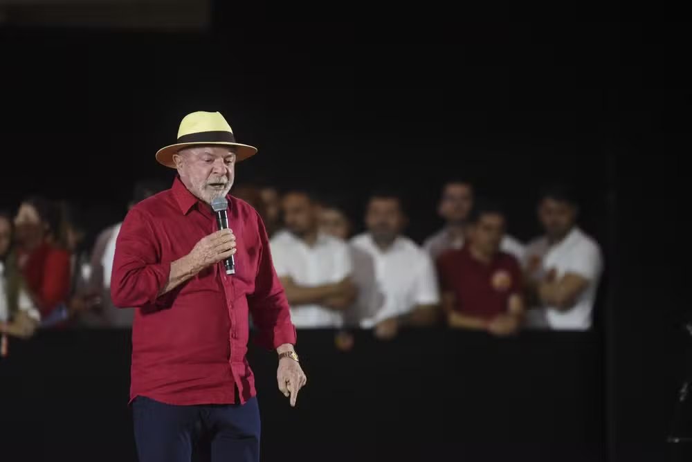 g1's tweet photo. PT lança neste domingo, em SP, candidatura de Lula à reeleição https://t.co/4OMHjyFyeq #eleições2026 #g1 https://t.co/kQV2enuin8