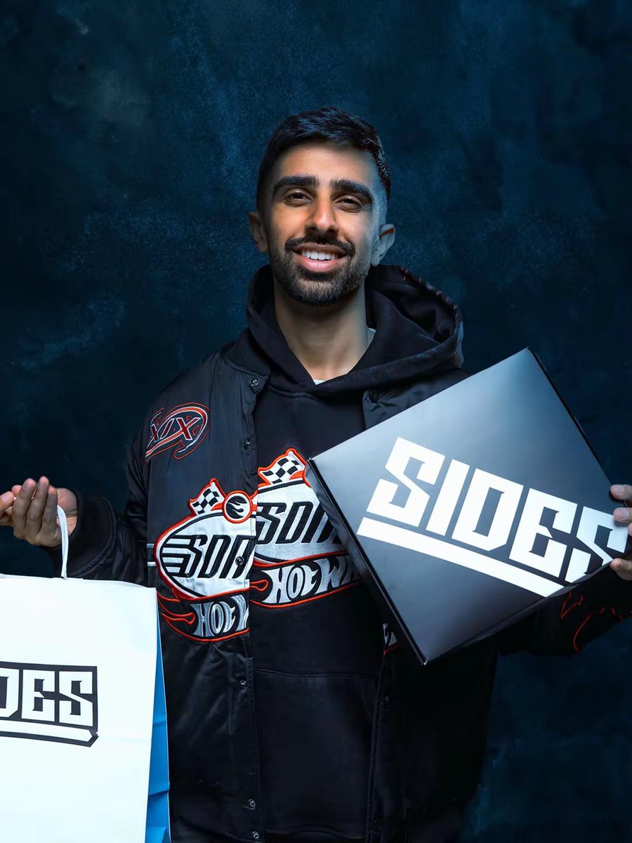 eatsides's tweet photo. Happy birthday @Vikkstar123 🔥🎉❤️ https://t.co/Bp9Mq5yCGd