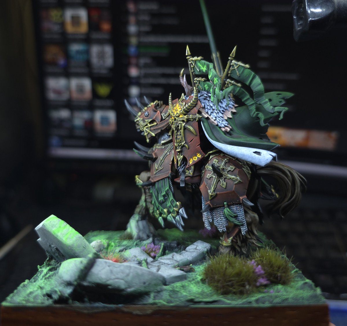 Farbencio's tweet photo. Pues esto esta casi listo....Esroy muy contento con todo lo que he podido hacer...tocara rematar...y acabar otras...espero que os guste!
#warhammercommunity #khorne #chaos #freakwars #warhammer https://t.co/HxrFv9iAc1