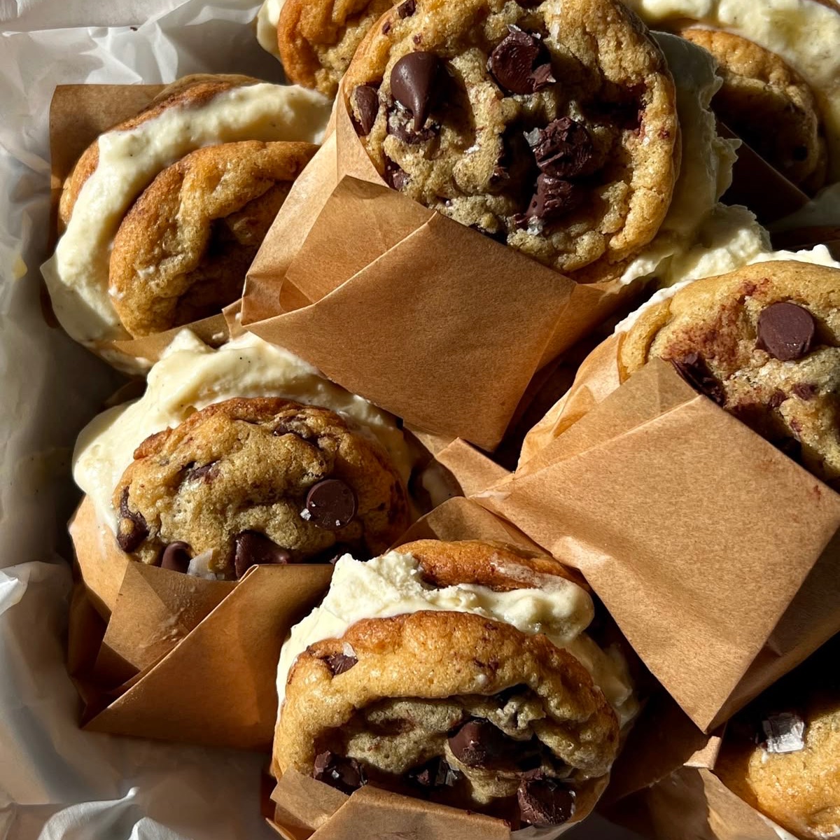 limbicangel's tweet photo. ♯┆food poll - ice cream sandwich edition ˙★ ̟  

🏷️ #edtwt #mealspo #foodpoll  #ricecaketwt #shedtwt #thisorthat #interactive #interactivethread #edrtwt #bedtwt #anatwt #miatwt https://t.co/sxPqoxlyPD