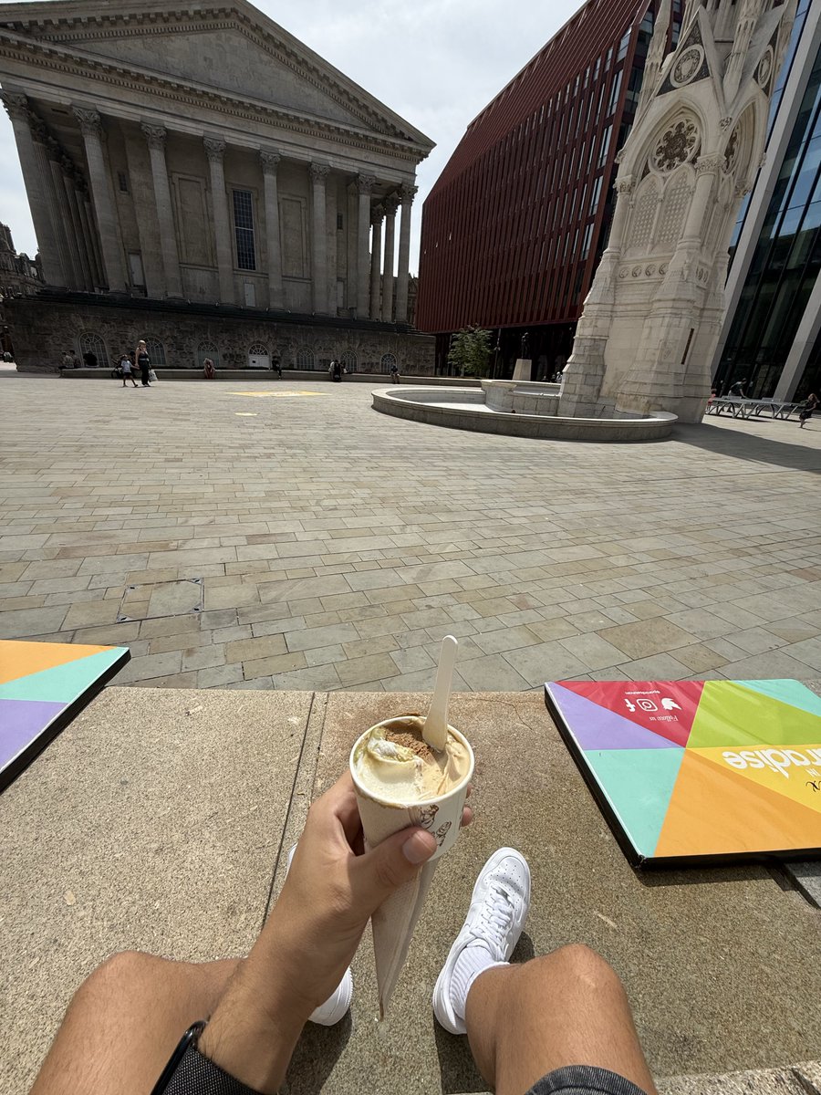 rjs275's tweet photo. Took myself out for an ice cream 😌 https://t.co/B04Nf0SYxN