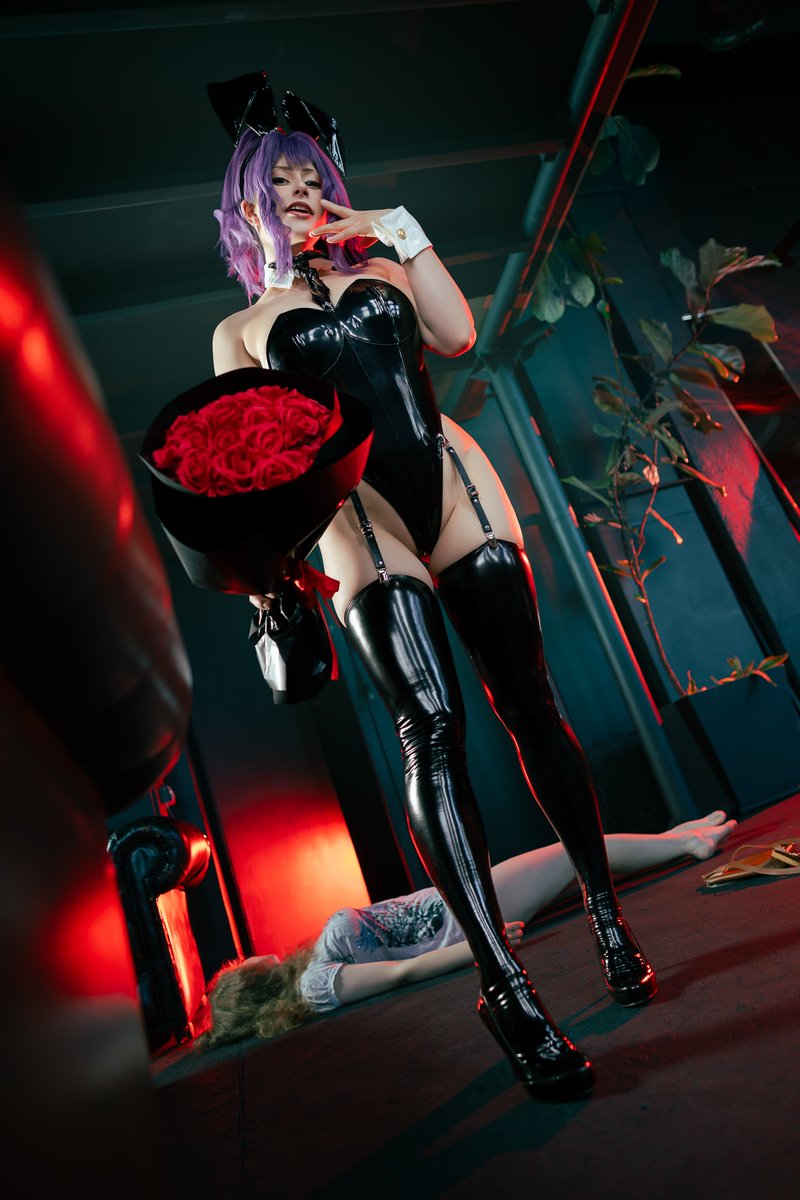 Sarenka_photo's tweet photo. Happy bunny day! 
#バニーの日
Have some @Ciciaqq as @yeougui 's Bia https://t.co/IkfaweAYAp
