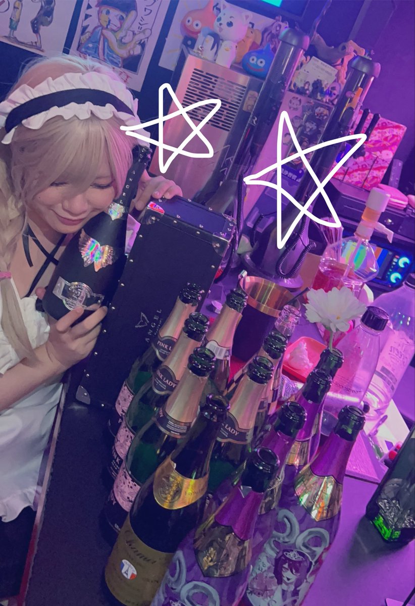 skr_shima's tweet photo. 卒業日ありがとうございました🙏
二日酔いにはならなかった！強い！

とても楽しい卒業日にしてくれてありがとう！！！ずっと応援してくれた君の事が大好きだぞ〜💞☝️ https://t.co/RjWJNTV3IM