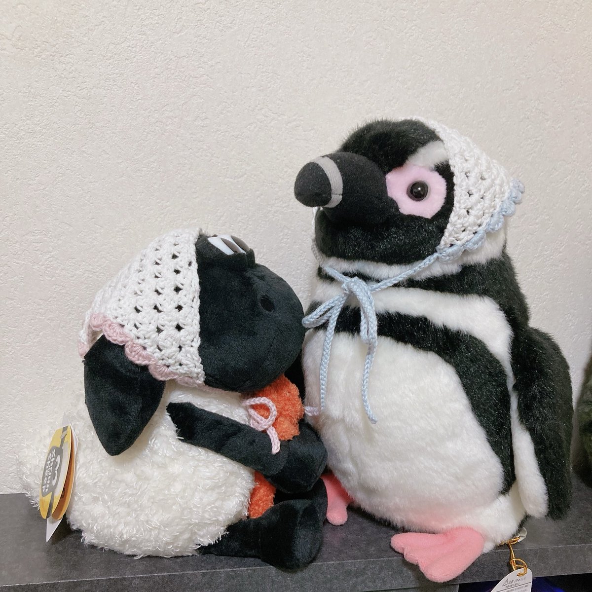 tanjasuiso's tweet photo. 最近はぬいぐるみ用のバブーシュカを編んでいます。中長編みとコード編みを覚えました🧶 https://t.co/0uYtrD7J1S