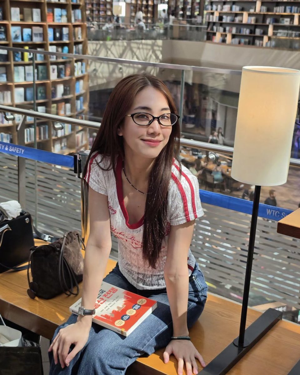 cloche_ss's tweet photo. แว่นเดียวที่อยากแลก https://t.co/OQoPBOG1cF