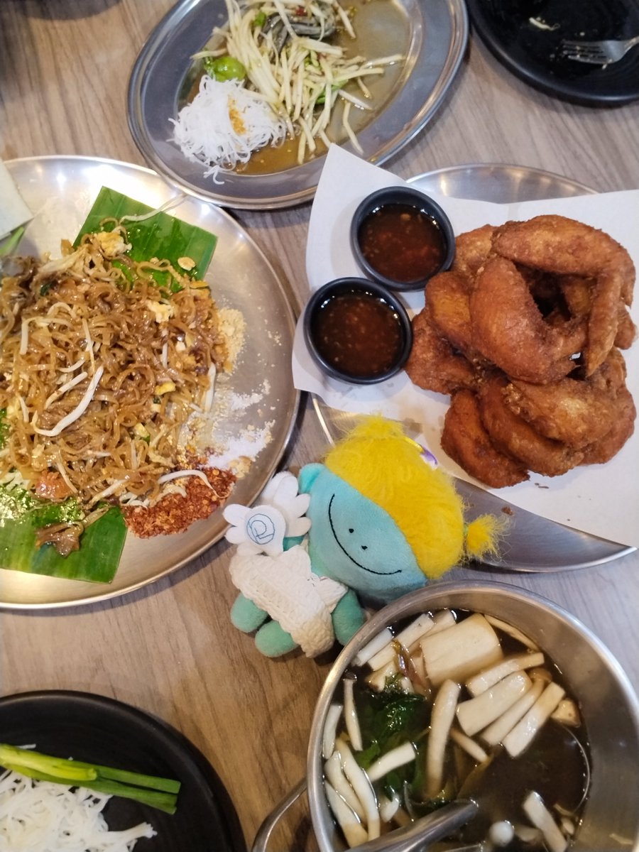 p_pimsri1's tweet photo. ช่วงนี้กินเยอะมากเลย กินไม่หยุด เพราะ  #นุชชวนกิน 😂
@Peckpalit
#เป๊กผลิตโชค #Peckpalitchoke https://t.co/ihnUgnaDct