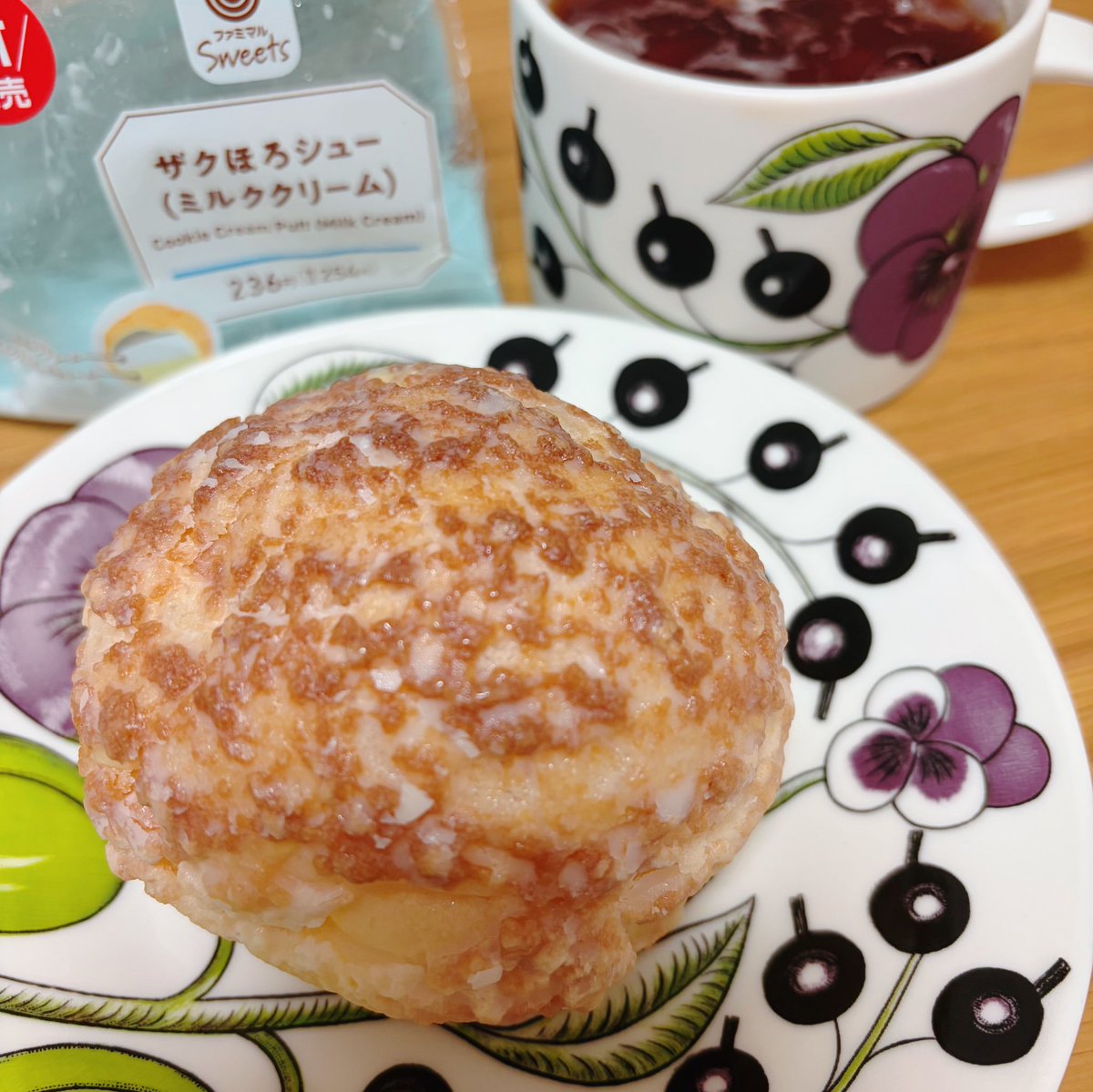 ayuayu128's tweet photo. ファミマのミルクシリーズ🥛 https://t.co/hChuJS1Sxk