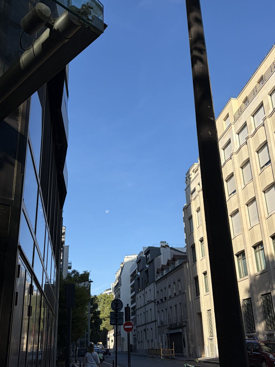 iconicr6s tweet picture