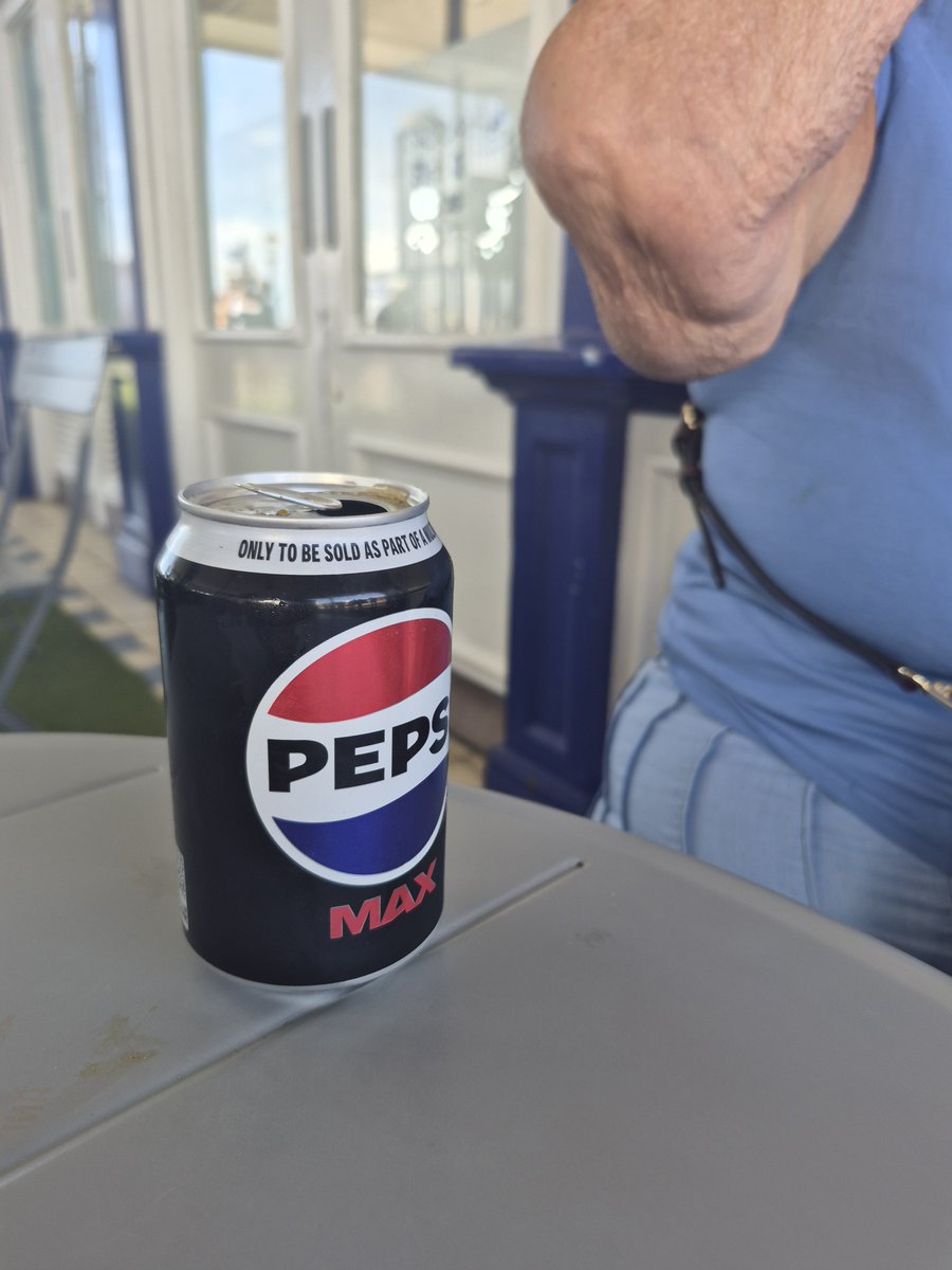 keironc1442's tweet photo. Mother in law wanted a drink i  thought lets pop in the chippy only to be charged £2.80 for a tin of pop with "Not to be sold unless part of a multipack" which is probably the price of a multipack are you taking note @Eastbournenews sunrise chippy https://t.co/NKX0bFDb7A