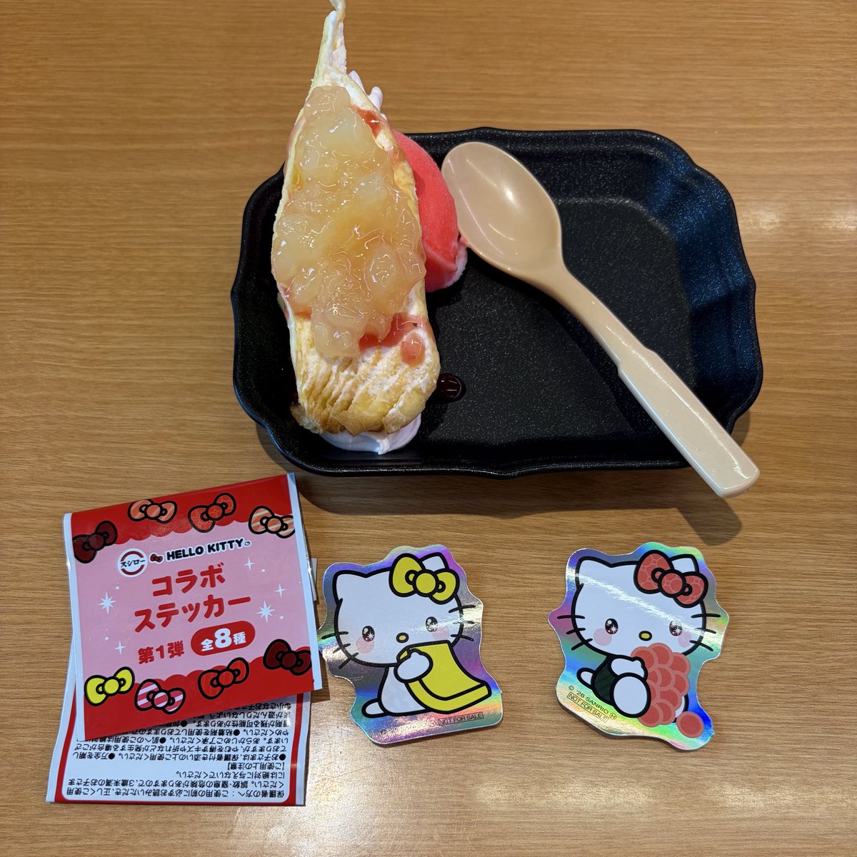 hellosweetcats's tweet photo. スシローチャレンジ
日焼けキティ出ませんでした
つくろーセットは第二弾で頼む！ https://t.co/KaUXrYroPm
