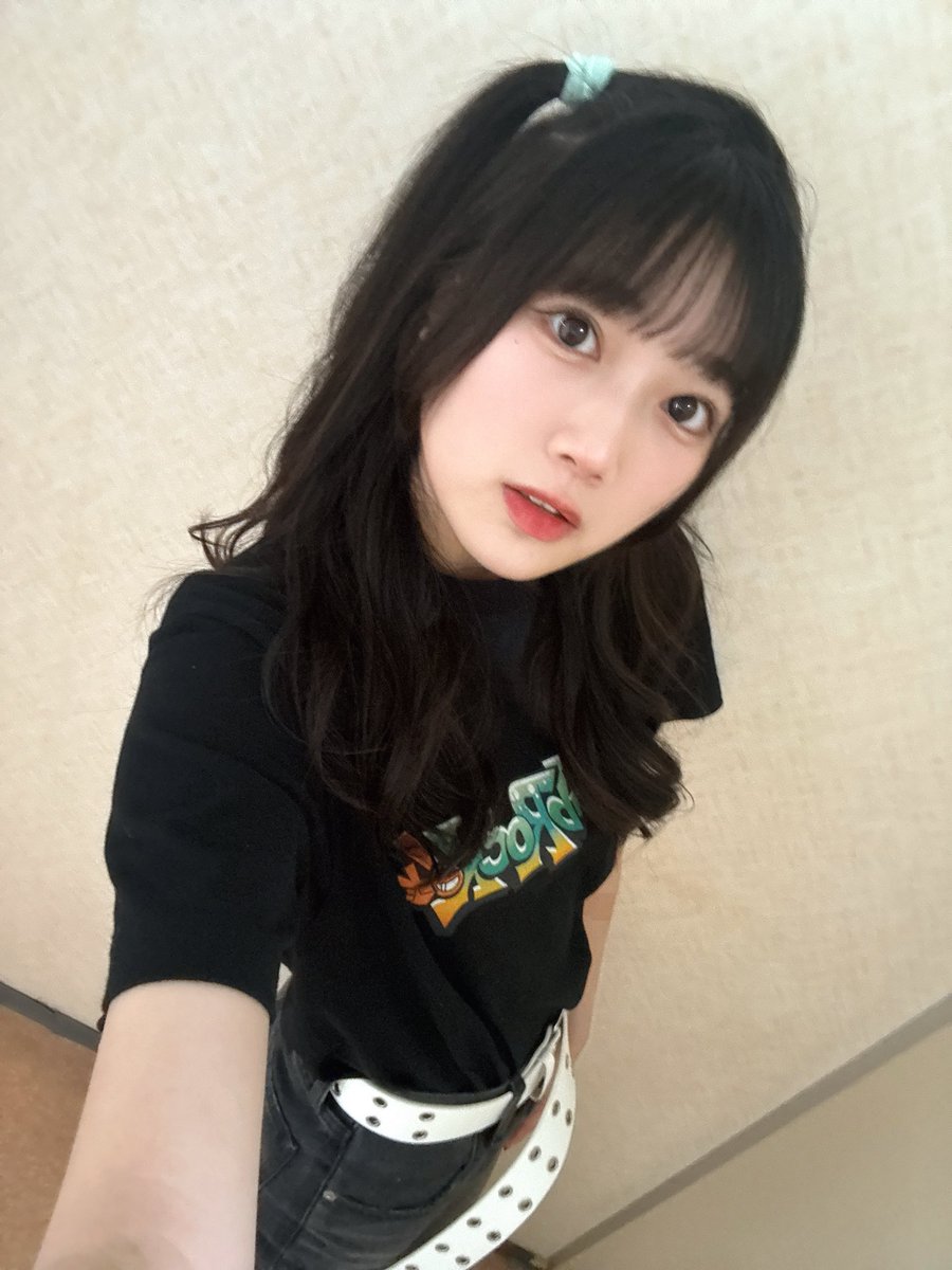 May_o_o_T's tweet photo. #家団 お渡し会@アニメイト大阪日本橋さま

暑い中ありがとうございました‼︎🔆

「こんなに素敵な方々に応援していただける家団の未来はぜったい明るい！！✨」

優しくて、丁寧で、面白い皆さまと今日お話ししてそう感じました☺️

私はこの時間が生きがいです！！

（端末によって、写真２枚以上でALTが見れないらしいですね💦1部の髪型と2部の髪型です！）
#バンドリ #アワーノーツ