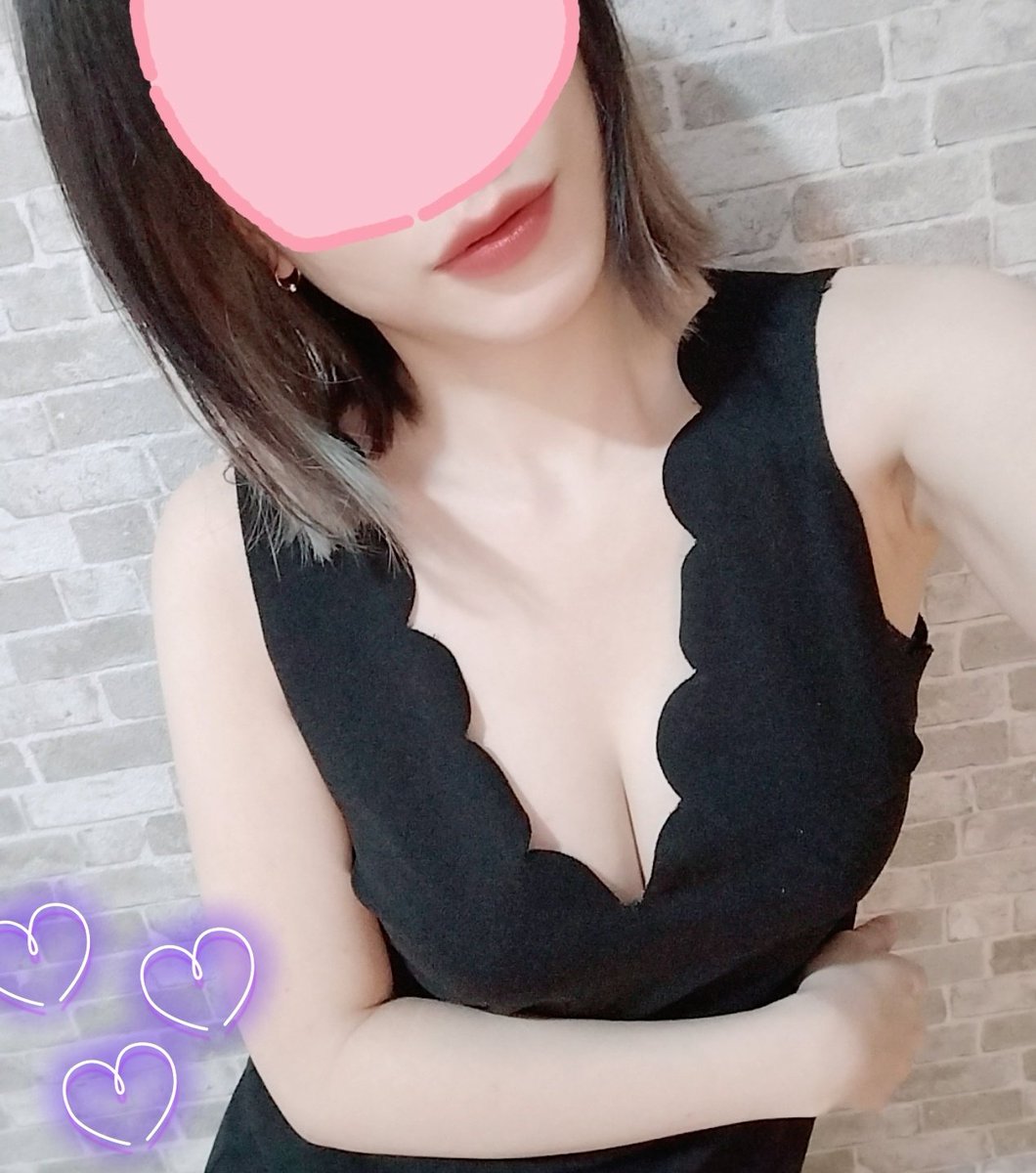tsu_7777's tweet photo. 皆様こんばんは🌙

本日1時まで💨

お問い合わせお待ちしてます🧑‍🤝‍🧑

I様ありがとうございました！

スタイルいいねってたくさん褒めてくれてありがとう(*'ω'*)♡
嬉しいです✌️
途中雷ゴロゴロでしたね💦
お気をつけて帰ってくださいね🏃

#マッサージ #名古屋 #ハウエバー https://t.co/fErPdaypIS