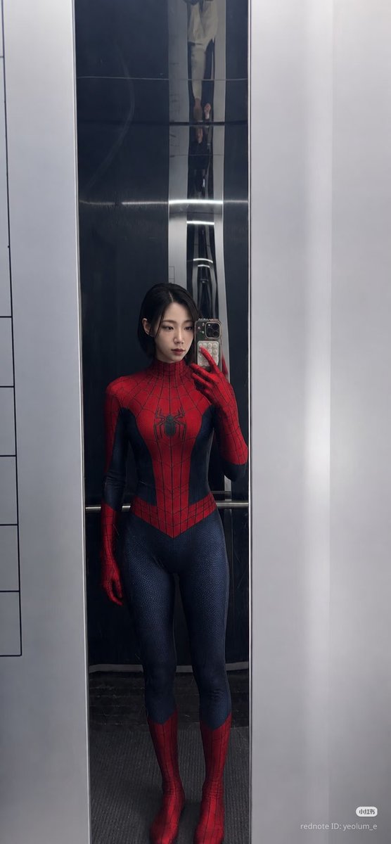 WJSNDAILY's tweet photo. [TRANS] 260802 #YEOREUM Weibo/Red update

WB:
Spidergirl 🕷️
Is epidemic 🕸️🕸️ ​​

Red:
Spidergirl
Is epidemic 🕷️🕸️

#우주소녀 #여름 #WJSN https://t.co/vRHBzQ1Vty