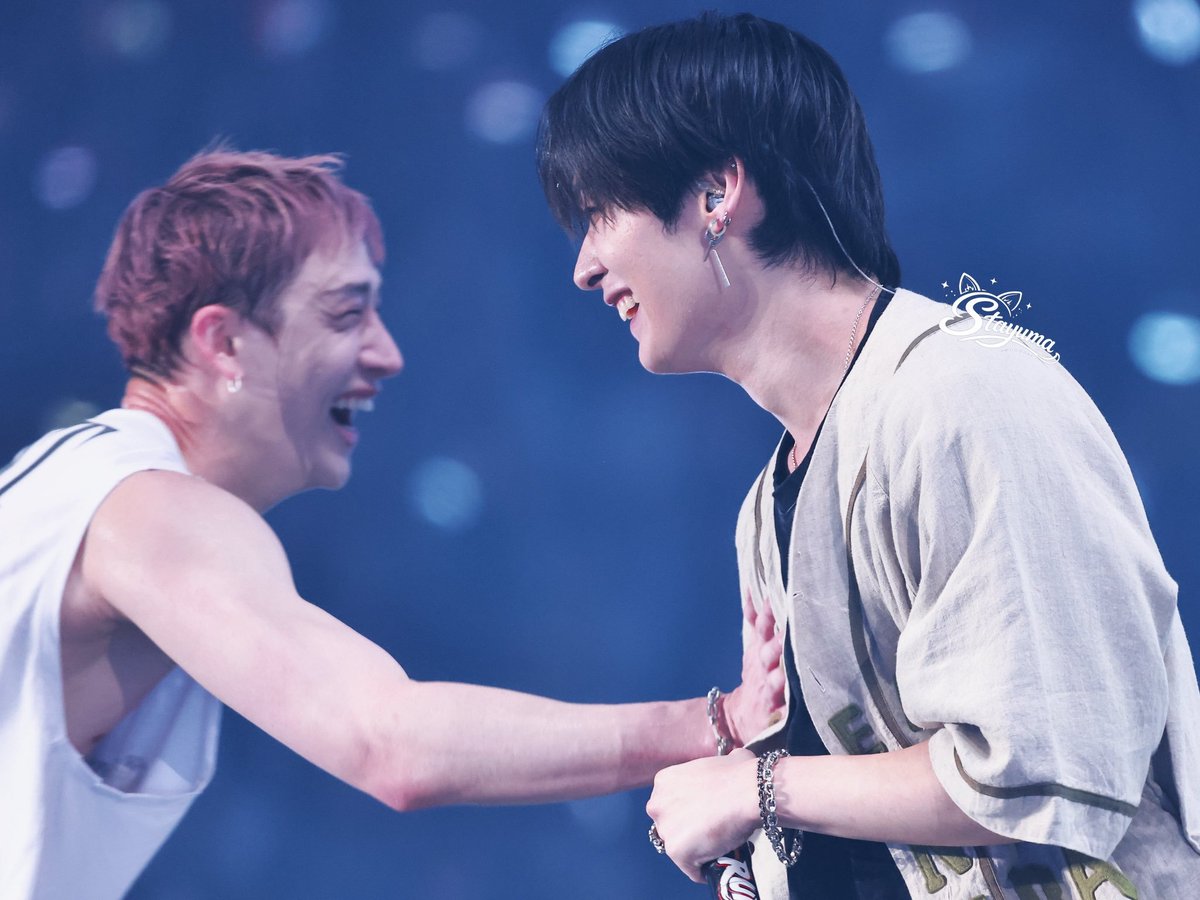 hourlychanming's tweet photo. THEY ARE HAPPY~~ https://t.co/4MXZP4Ujcx