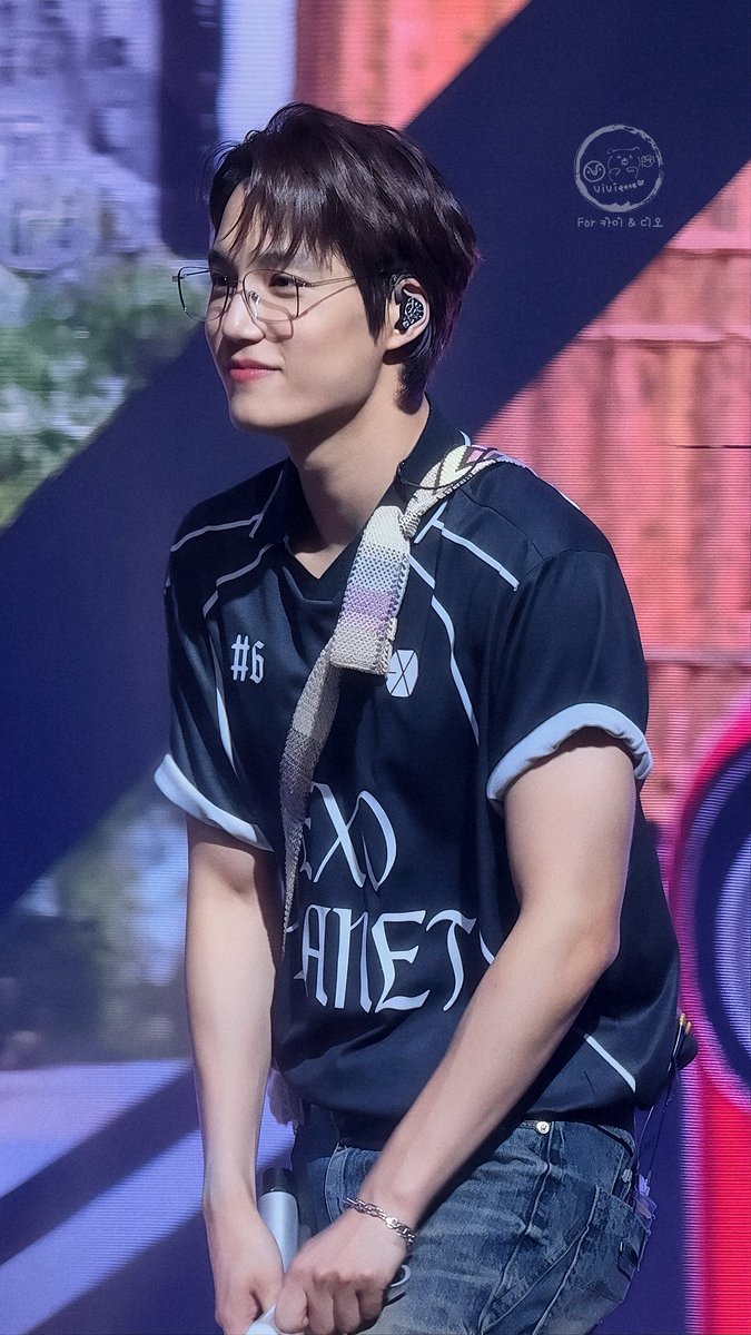 viviennezhou33's tweet photo. 260724 EXhOrizon in Singapore Day 1

#EXhOrizon_in_Singapore #EXO #EXhOrizon 
#KAI #카이 #종인 #엑소카이 https://t.co/ZPjGl0PujZ