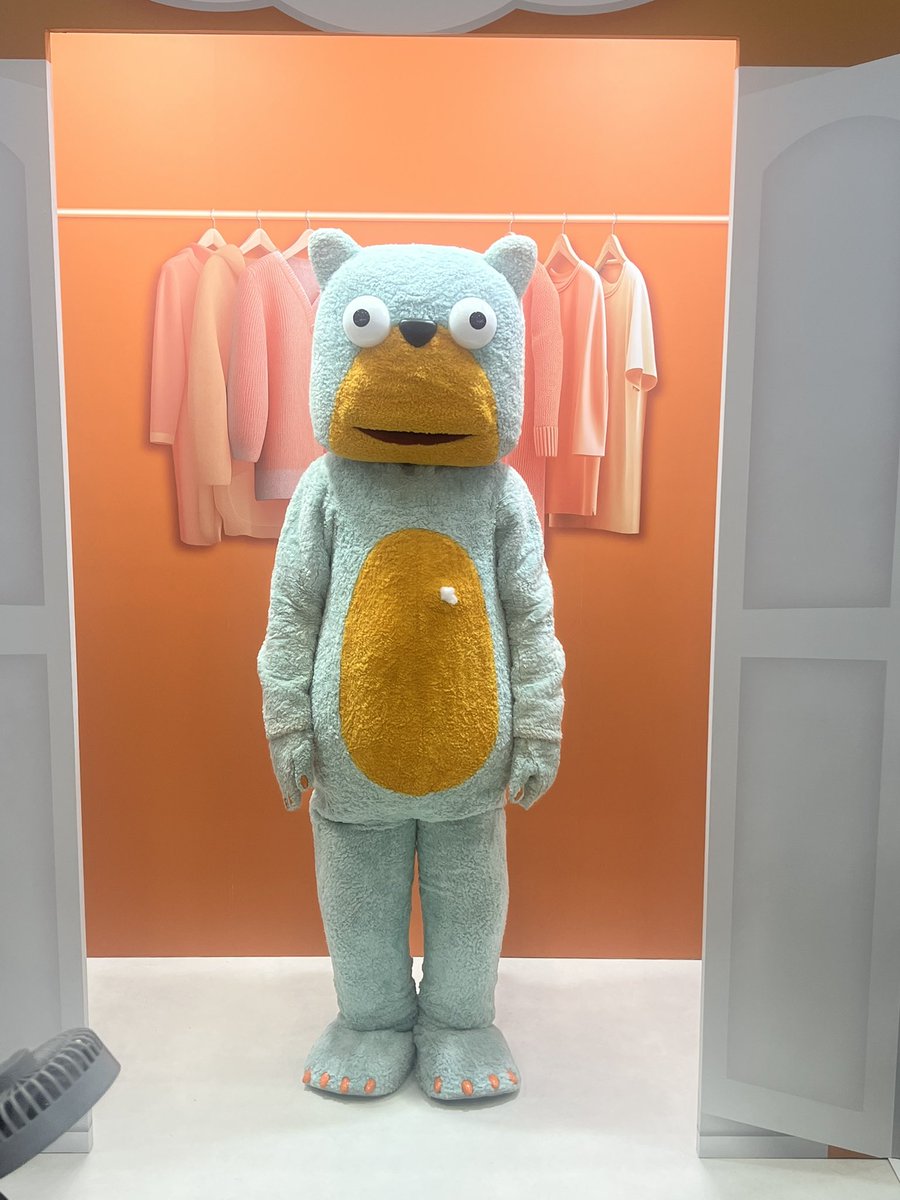 MizuhotChoco's tweet photo. 各ブース規制かかるから
たまーにキャラ撮影✨ https://t.co/AkyRWBm9lu