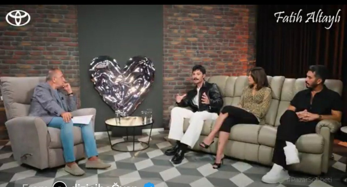 ukwu_ada's tweet photo. The beautiful takeaway from this interview is that these actors truly understand their characters & delivered them brilliantly.
They clearly respect & admire each other’s talent (which is so important).
They love this project deeply and genuinely appreciate the chance to play these roles.
And the friendship and synergy between them is beautiful to watch... like coworkers who can’t wait to get back to the office. They can’t wait to return to Urfa.
#HalefKöklerinÇağrısı