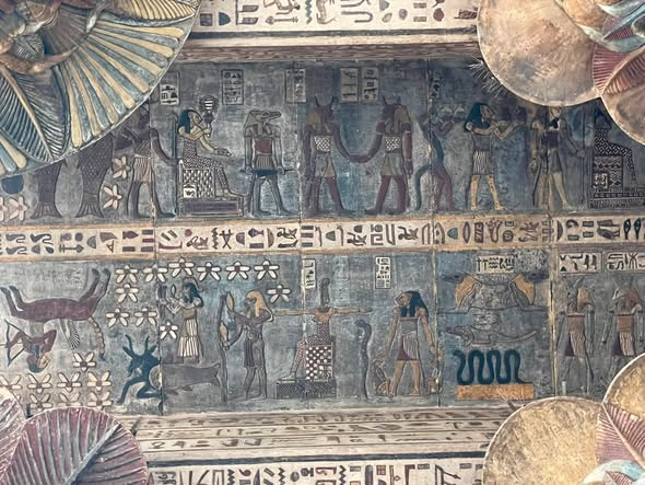 SoucivaMA's tweet photo. Le nettoyage de l’intérieur du temple d’Esna est terminé https://t.co/iJz3j5RaDm