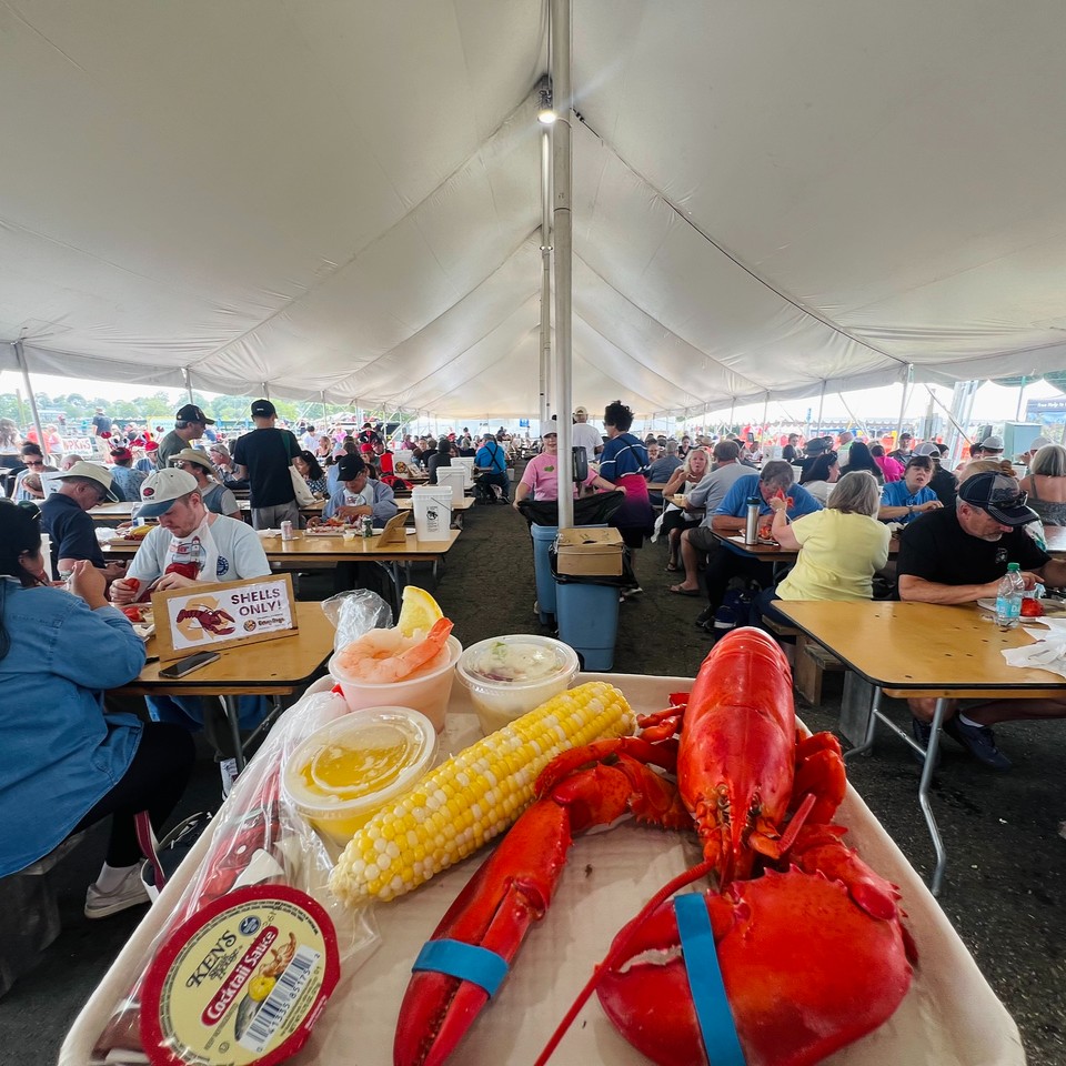 MELobsterFest's tweet photo. It's the final day of the Maine Lobster Festival! 5K and 10K Road Race, Cod Fish Carry, Lobster Eating Contest and Little Lobster Diaper Derby children's events. The International Great Crate Race. Live music from Midcoast Music Academy, Rocky Coast String Band and Emmett Lalor. https://t.co/EeNrSLHAzC