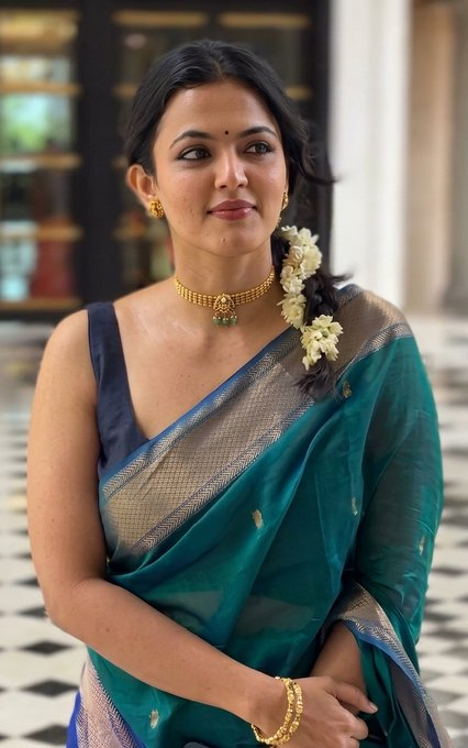 Mounikaa29's tweet photo. Aparna Das
#Aparna #AparnaDas https://t.co/vnWVsI7swF