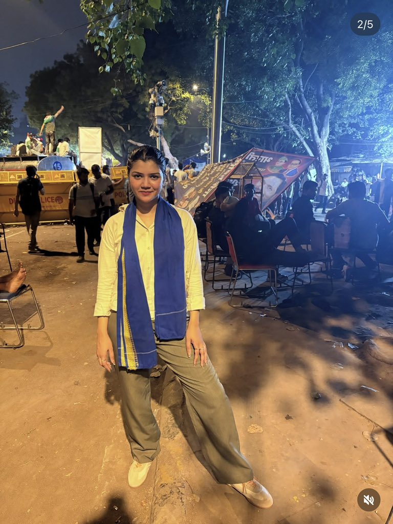 Neha Bharti omg tweet media